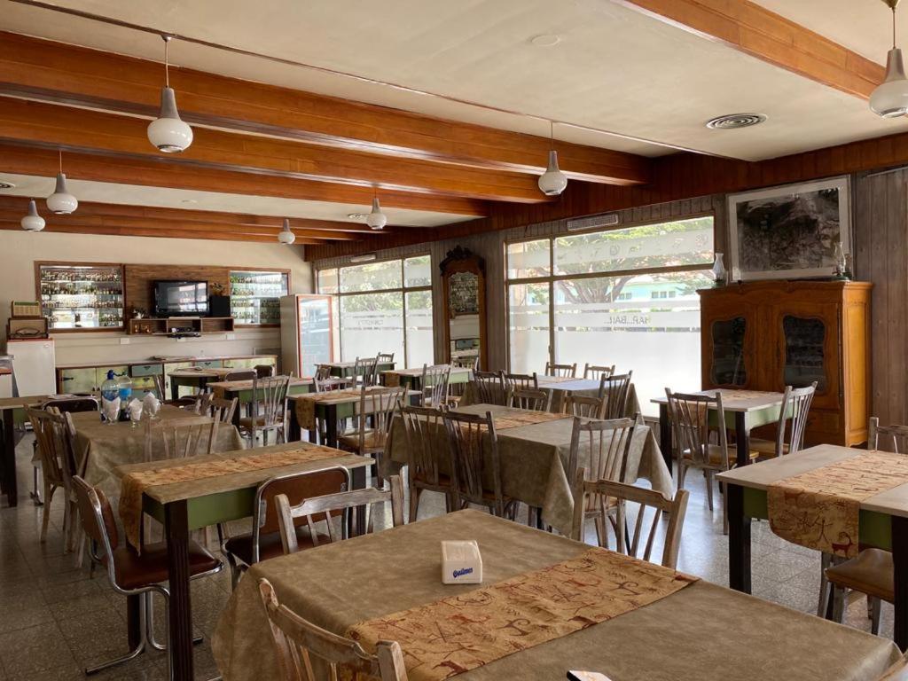 Hotel Belgrano 페리토 모레노 외부 사진